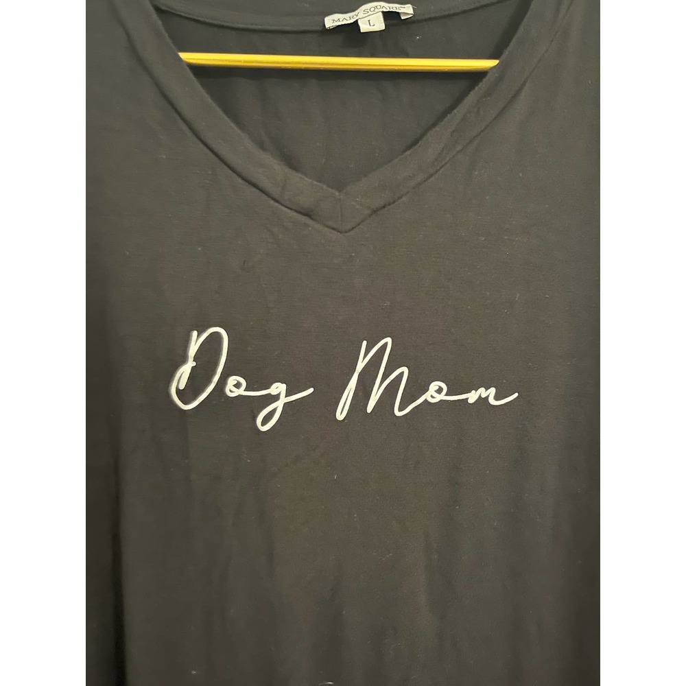 Mary Square black t-shirt Size L says Dog Mom - Picture 3 of 5
